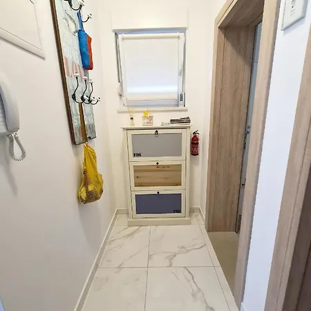 Apartment Punta Seget Vranjica