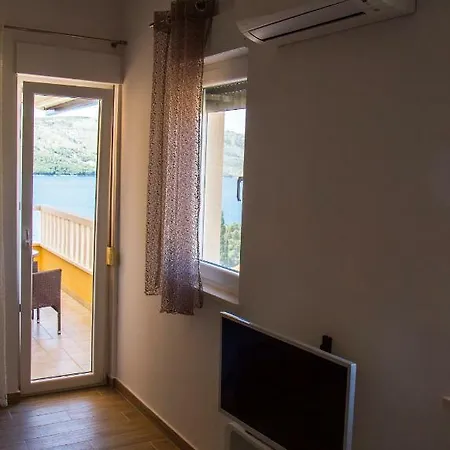 Apartment Punta * Seget Vranjica