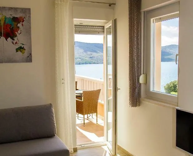 Punta Apartament Seget Vranjica